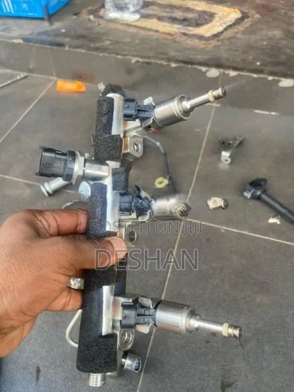 Suzuki Swift Rs belino vitara s croos Fuel Injector set