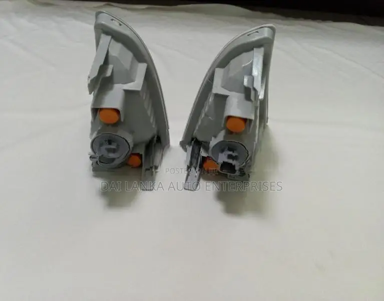 Toyota Aqua Signal Light Set