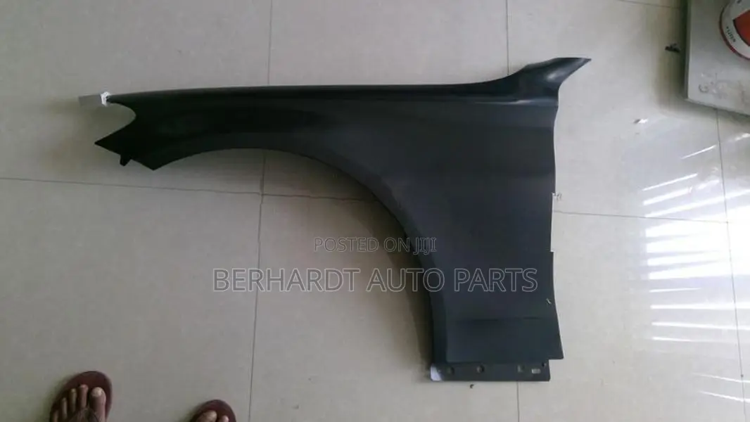 Mercedes-Benz C Class Fender
