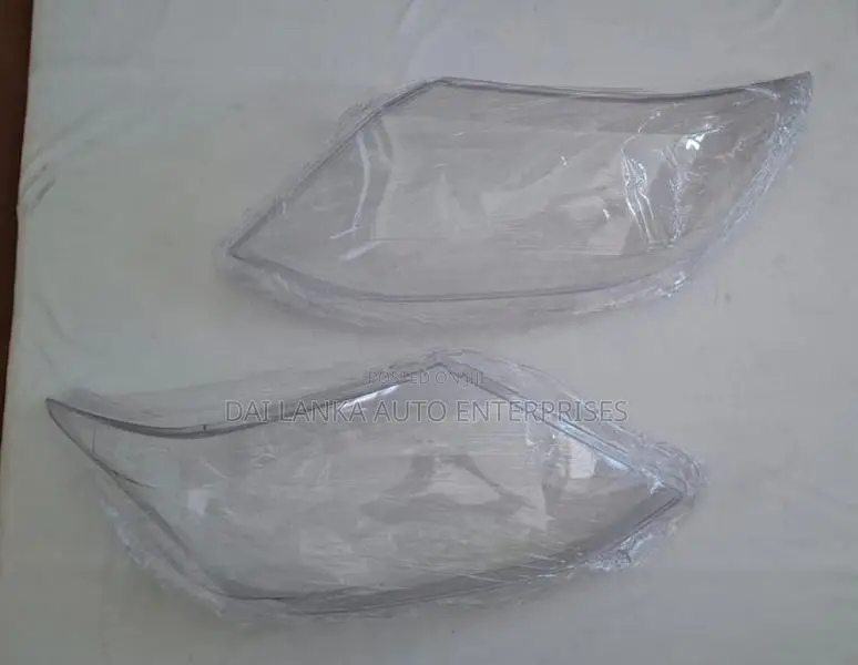 Toyota Hilux Champ Headlight Lens Set