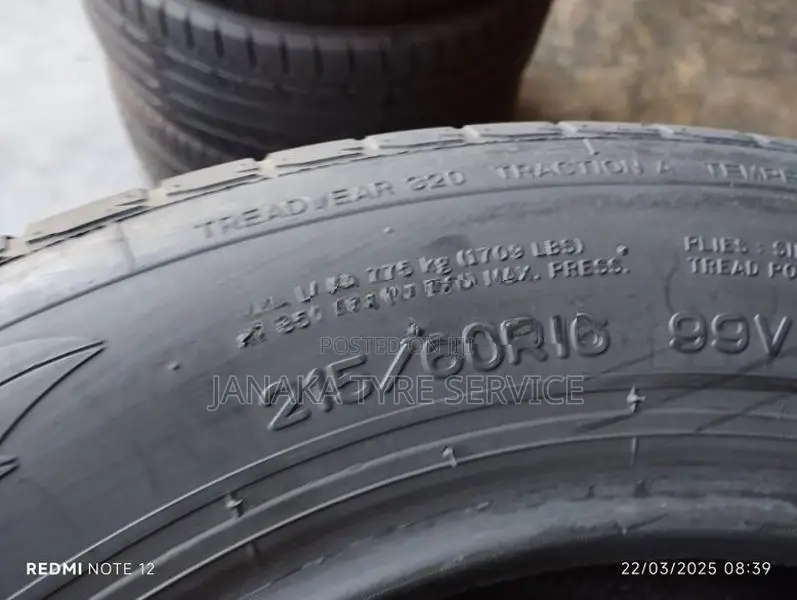 Tyre 215/60/16