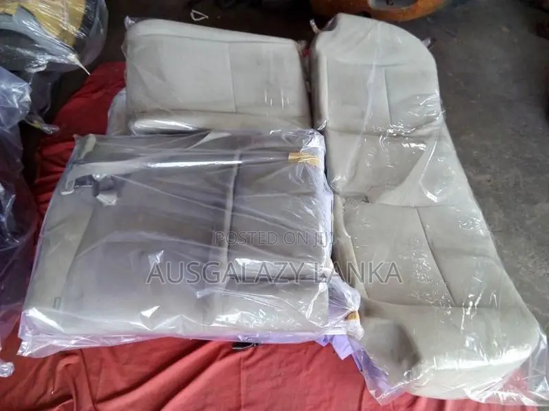 2007 Toyota prius seat set