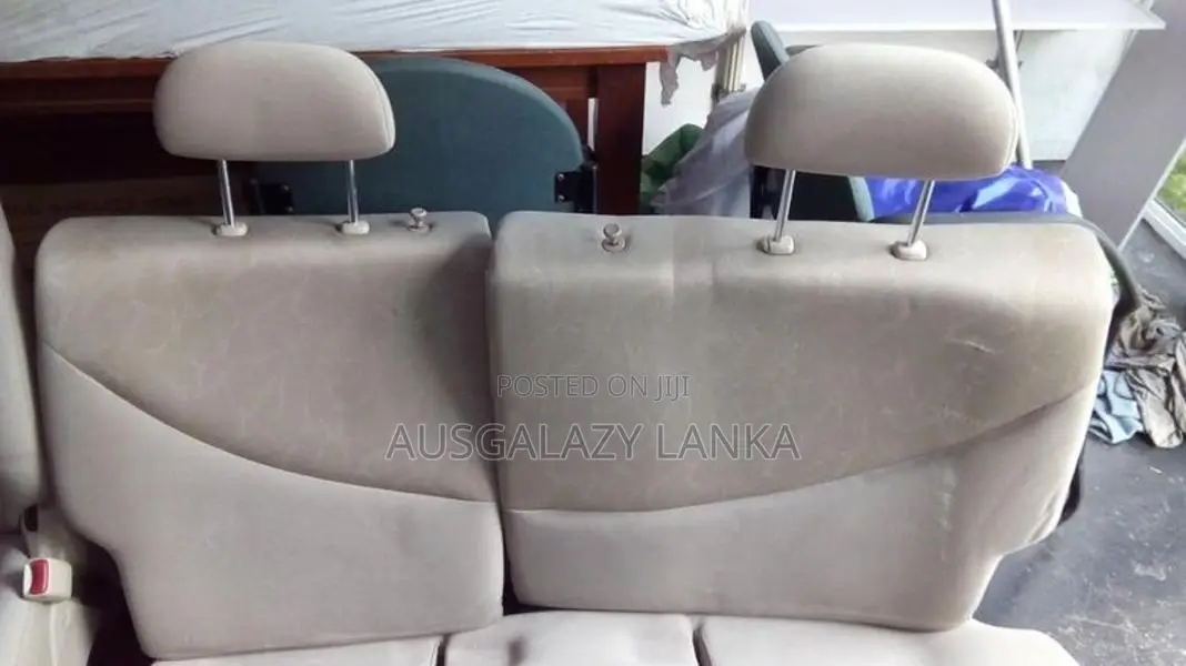 Toyota Echo seat set