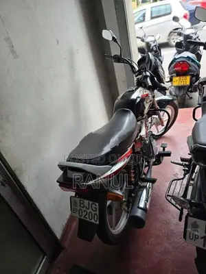 Bajaj CT100 2024