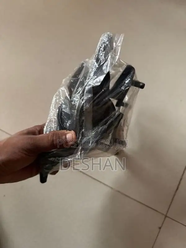 Suzuki Wagon R Mh44s / Spacia hutsler Gearbox Mount