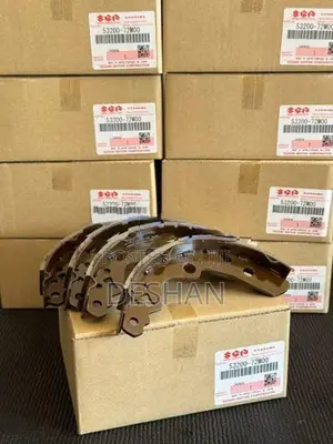 Suzuki Wagon Rear Brake Shoe Set (genuine)