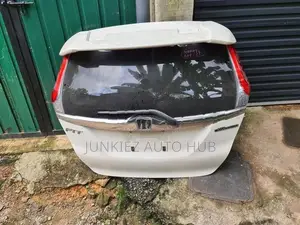honda fit gp5 dicky door