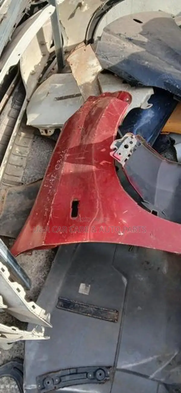 Suzuki Alto Fender