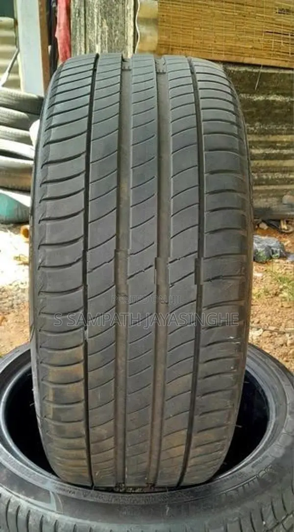 245/40/19 Tyre Set