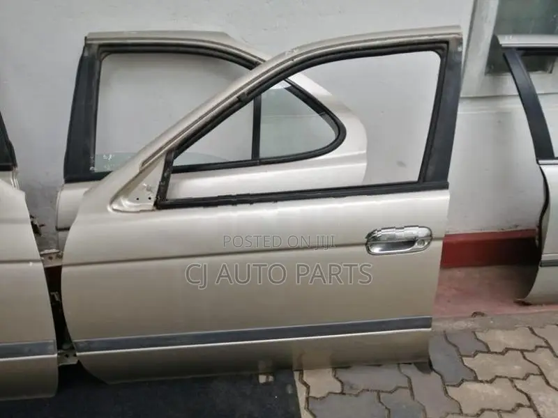 Nissan Sunny FB15 Door Panels