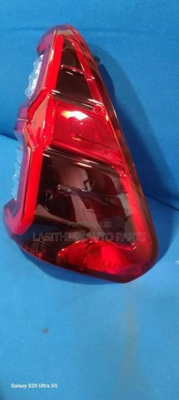Hilux Roco Tail Lamp (2021)