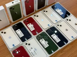 Apple iPhone 13 (Used)