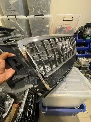 Genuine Audi Q5 2012 Main Grille - Brand New Q2 Q3 Q7 A3 A4 A5 A6