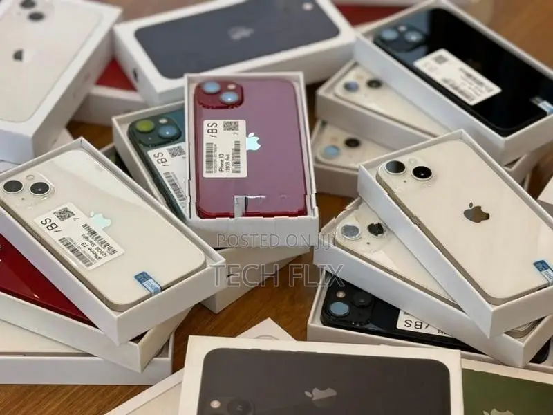 Apple iPhone 13 (Used)
