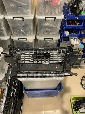 Genuine Audi Q5 2012 Main Grille - Brand New Q2 Q3 Q7 A3 A4 A5 A6