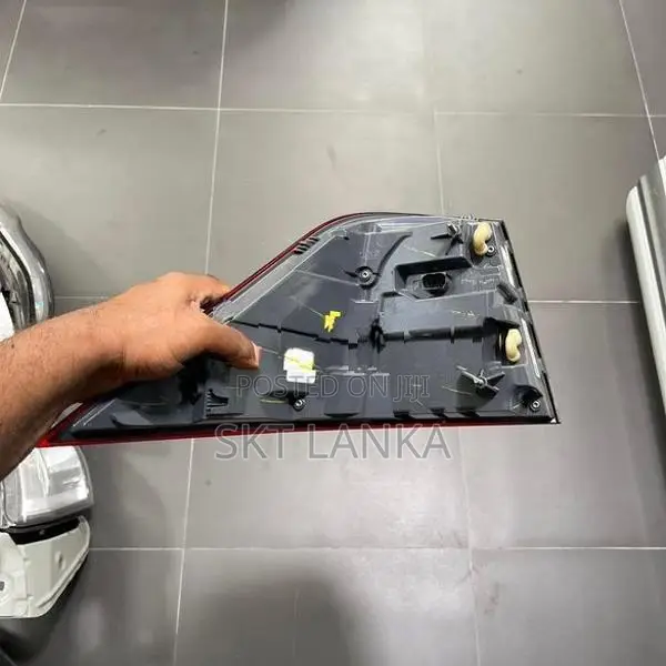 Genuine New Mercedes GLE 2017 W166 Rear LED Light BUMPER DOOR