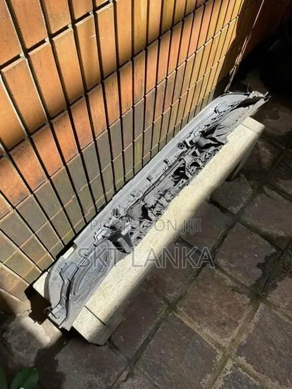 Genuine Mercedes C C200 W205 Facelift 2019 AMG rear bumper diffuser
