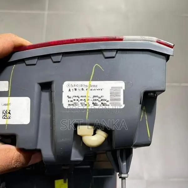 Genuine New Mercedes GLE 2017 W166 Rear LED Light BUMPER DOOR