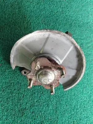 Suzuki Every DA17 Front Hub Knuckle With Bearing