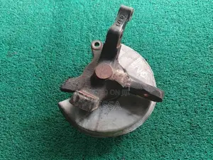 Suzuki Every DA17 Front Hub Knuckle With Bearing