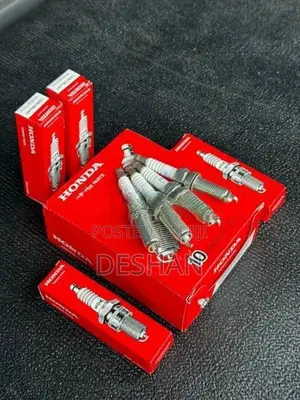 Honda insight ze4 / vezel Rv5 Spark plugs genuine