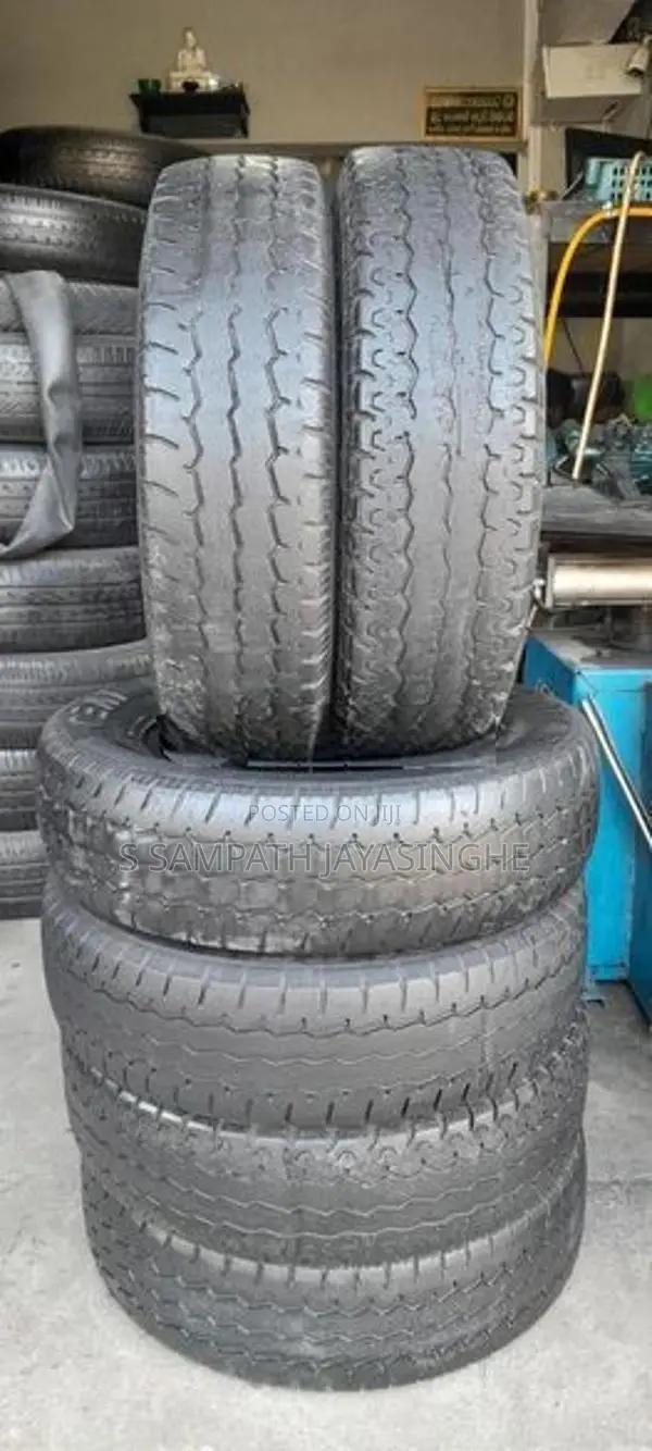155/12/8 CEAT Tyre Set