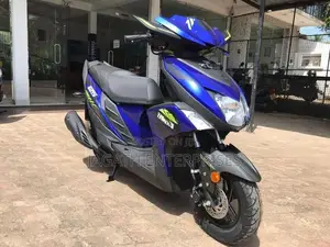 Yamaha Ray ZR Deep purplih Blue 2025