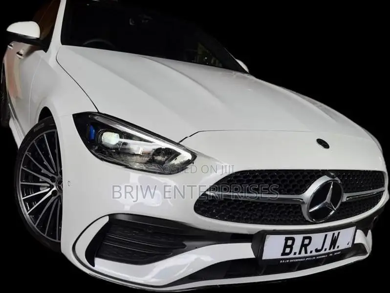 Mercedes Benz C200 amg prem plus 2025