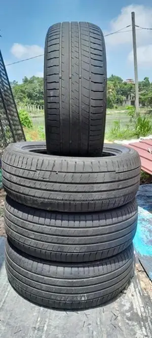 215/55/17 Dunlop Tyre Set