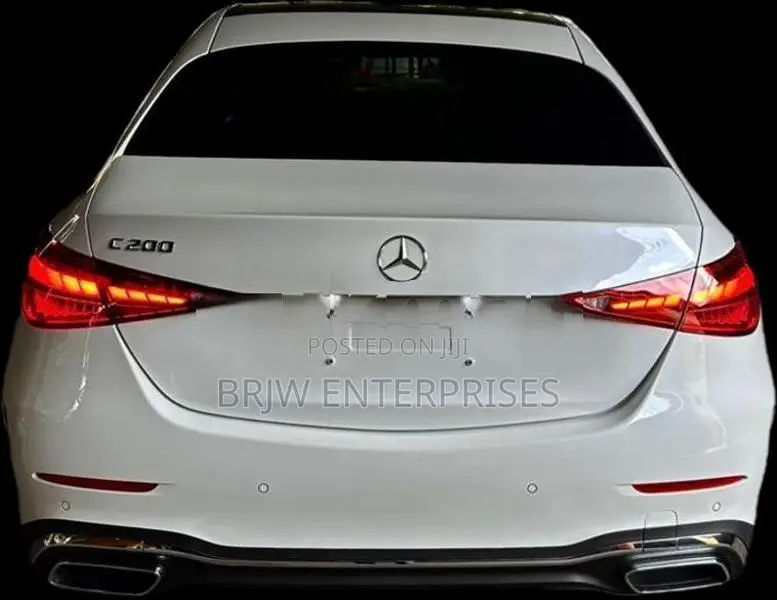 Mercedes Benz C200 amg prem plus 2025