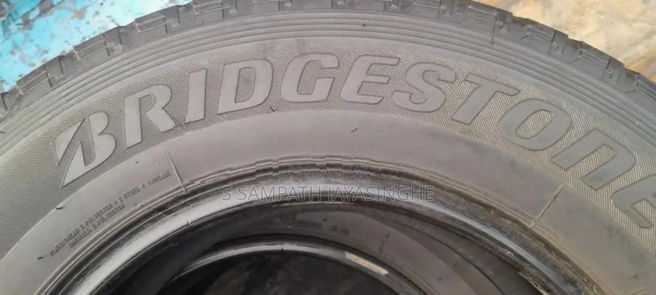 195/15 Bridgestone Tyre Set