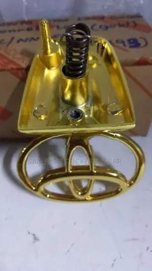Lc 100 Bonnet Logo Gold
