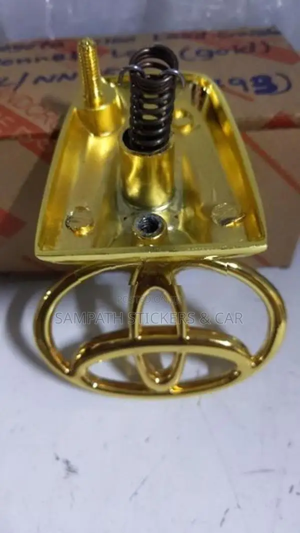 Lc 100 Bonnet Logo Gold