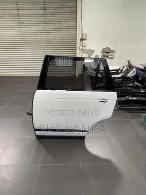Genuine Range Rover Vogue 2019 LWB rear complete doors