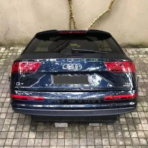 Genuine Audi Q7 4M S LINE 2018 rear bumper door light complete