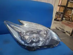 Prius 30 Scoop Head Lamp