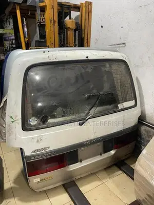 Toyota Dolphin LH113 Hiace Super Custom