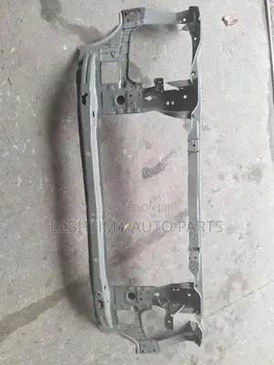 Hilux Revo Nosecut Panel