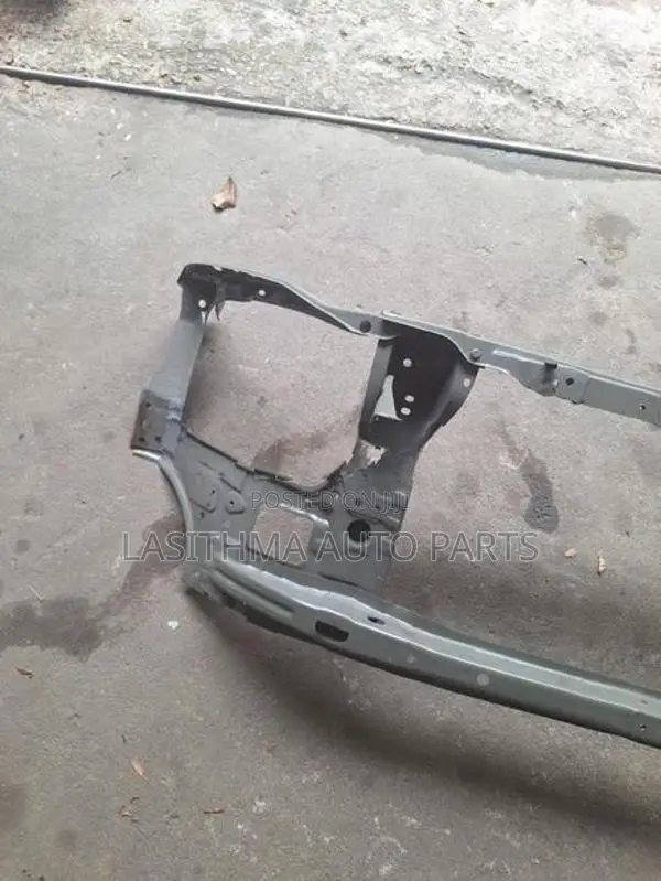 Hilux Revo Nosecut Panel
