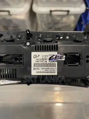 Genuine Mercedes E E200 E300 W212 AC climate control