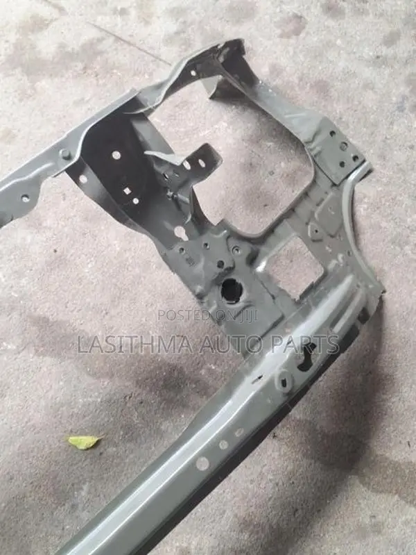 Hilux Revo Nosecut Panel