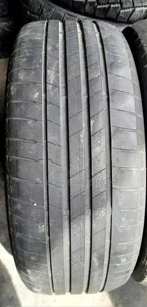 225×45×18 Tyre Set