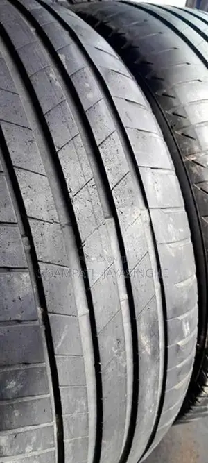 225×45×18 Tyre Set