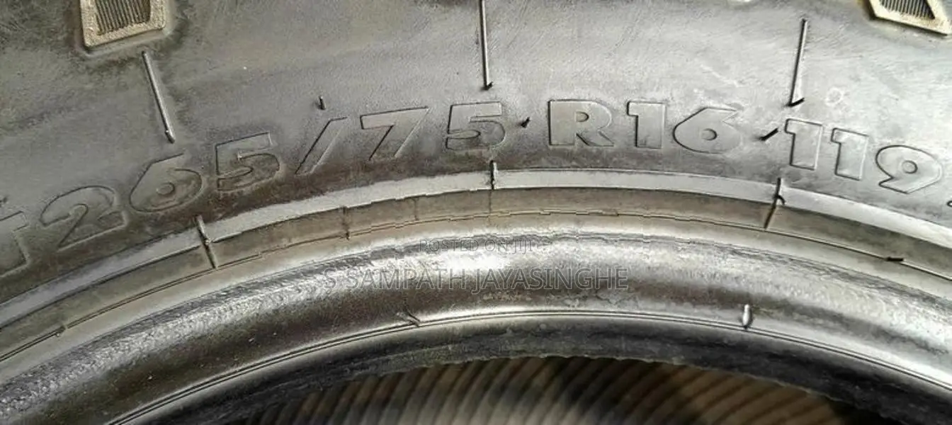 265×70×16 Tyre Set