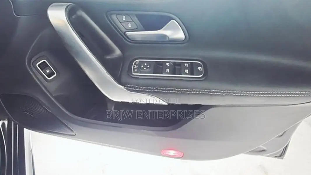 Mercedes Benz CLA 250 Amg Premium Plus 2025
