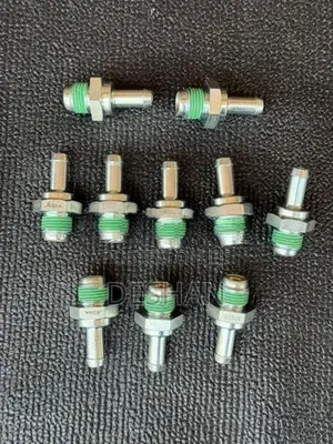 Toyota prius zvw30 engine pcv valve (Genuine)