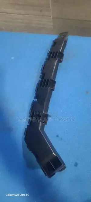 Vezel Rear Bumper Retainer (2024)