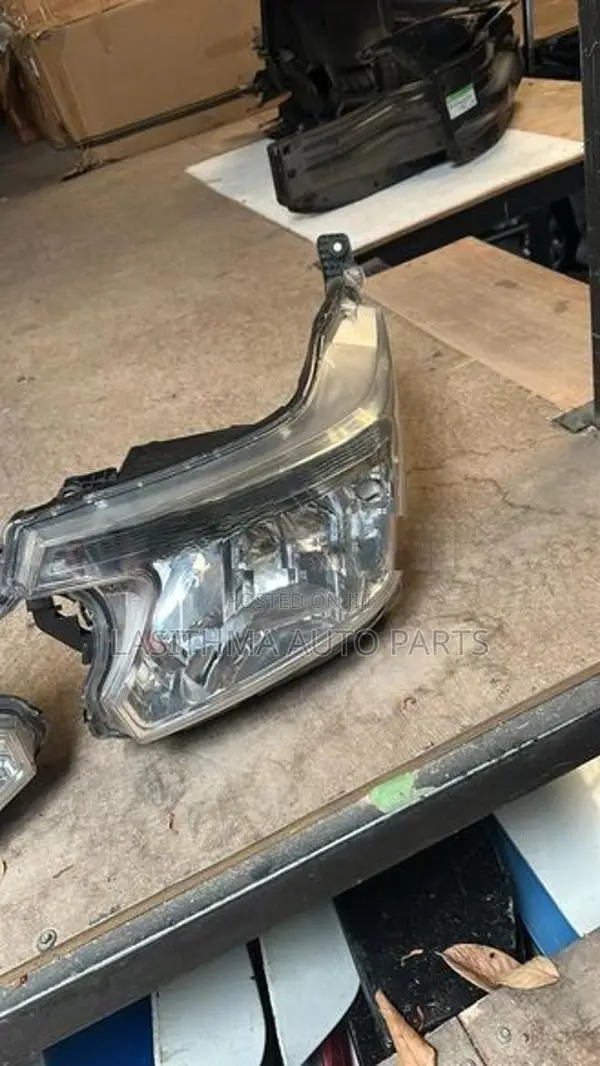 N-WGN Head Lamp