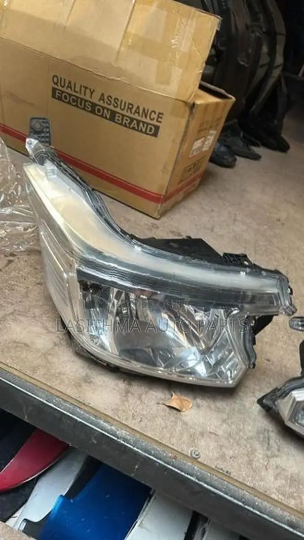N-WGN Head Lamp
