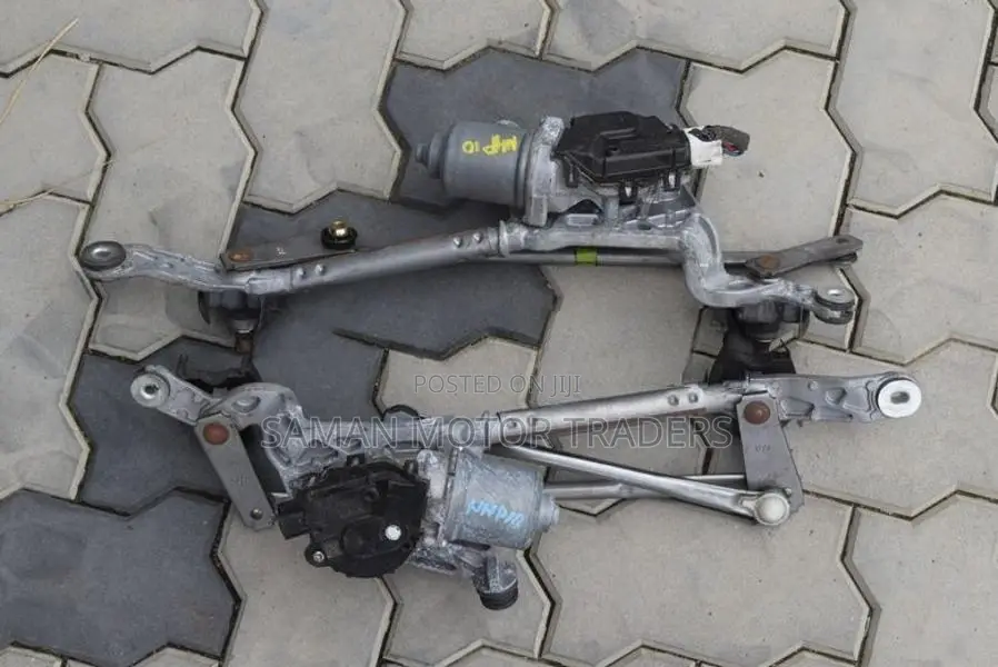 Toyota Aqua Wiper Motor